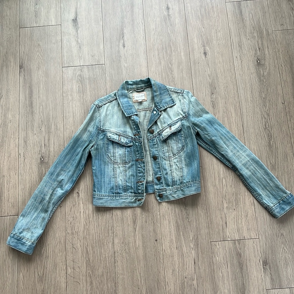 Women’s Cropped Denim Jacket